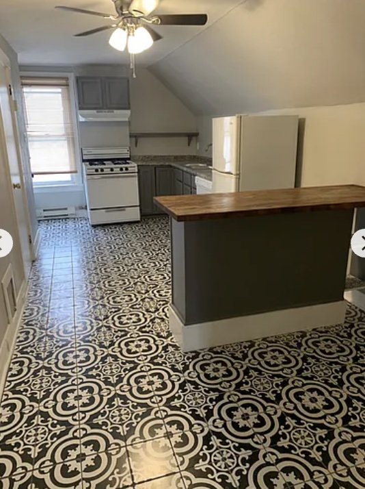 2216 St. James Ave. - 3